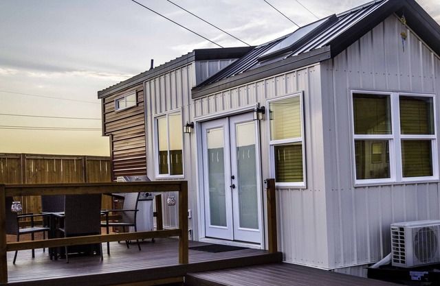 Beautiful new tiny home located at our on-grid resort.