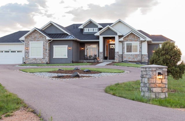 Beautiful Newer Home With Modern Upgrades!