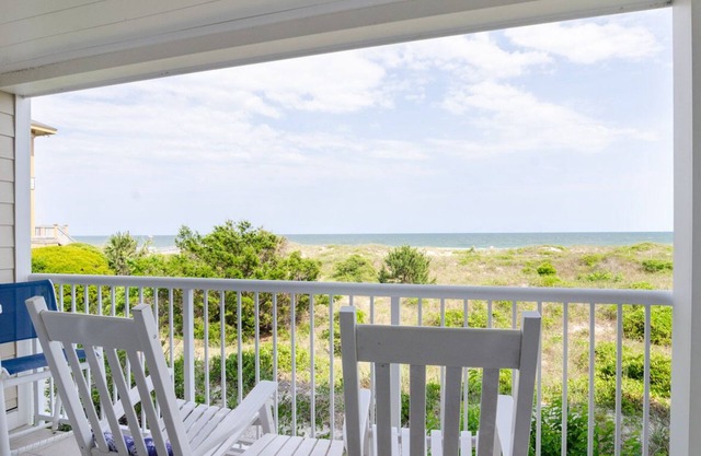 Beautiful oceanfront condo in Ocean Dunes!