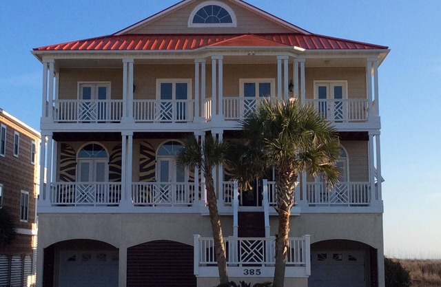 Beautiful Oceanfront home, 6 bedrooms 5 1/2 baths, Private Oceanfront Pool