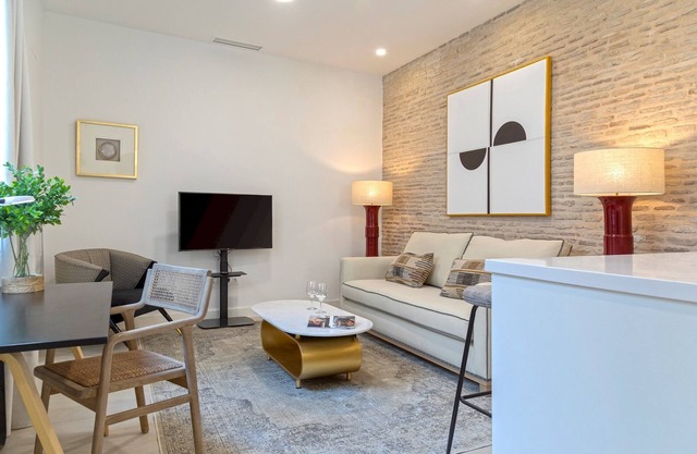 Beautiful one-bedroom apartment in the Heart of Seville. Feria V