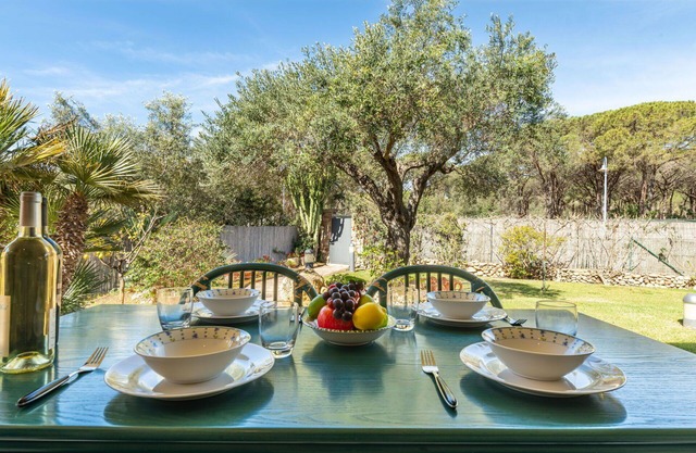 Beautiful private villa for 4 guests with WIFI, A/C, TV, terrace, panoramic view and parking