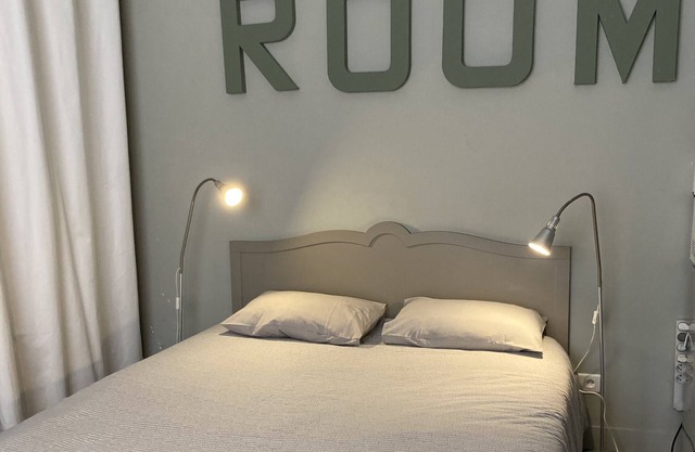 Beautiful private room 15m2 near Chu, university