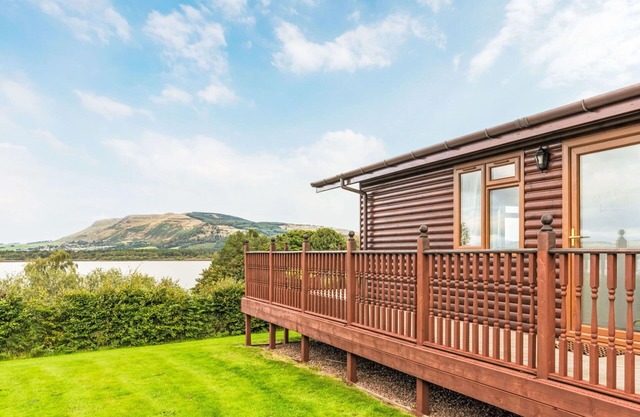 Beautiful private villa for 4 people with WIFI, TV, balcony, pets allowed and parking