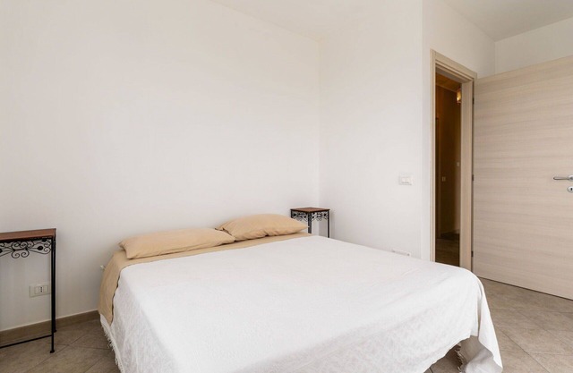 Beautiful private villa for 8 guests with WIFI, terrace, pets allowed, panoramic view and parking