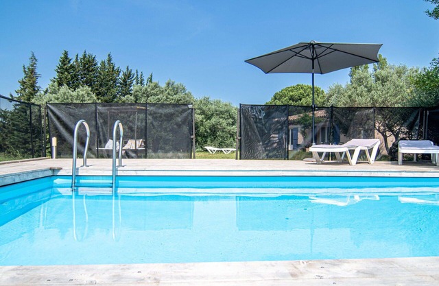 Beautiful private villa with private pool, WIFI, TV, terrace, pets allowed, panoramic view, parking