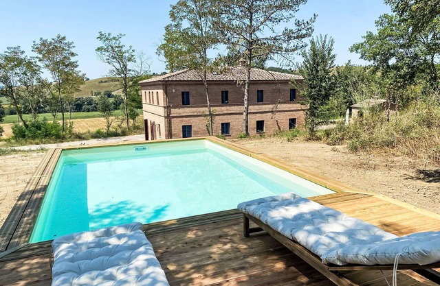 Beautiful private villa with WIFI, private pool, A/C, TV, patio, pets allowed and panoramic view