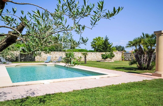 Beautiful private villa for 7 guests with pool, A/C, WIFI, TV and patio