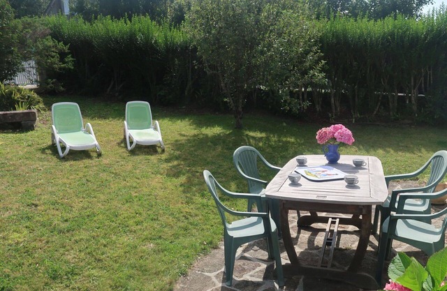Beautiful private villa for 5 guests with TV, pets allowed and parking