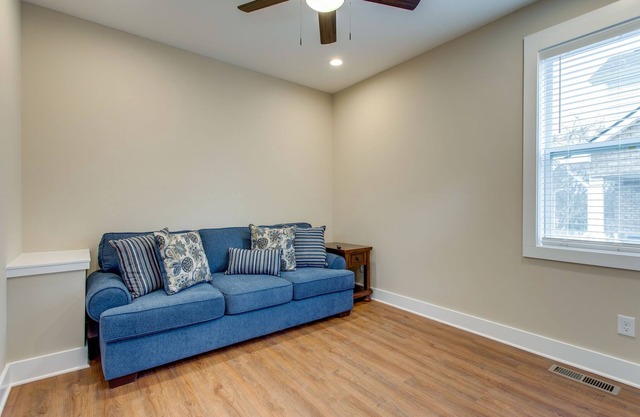 Beautiful, quiet one bedroom apartment in East Nashville!