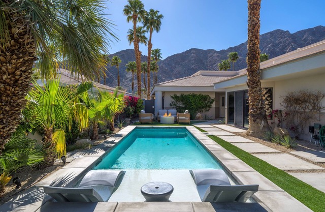 Beautiful remodeled condo, Close to festivals at PGA WEST.