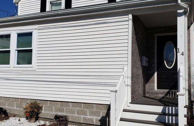 Beautiful renovated 3 bedroom apt near Boston.