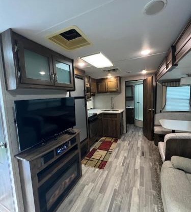 Beautiful RV 15 Min to Downtown Orlando