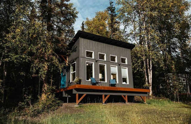 Beautiful Secluded Cabin with Fantastic Sights in Anchorage, Alaska