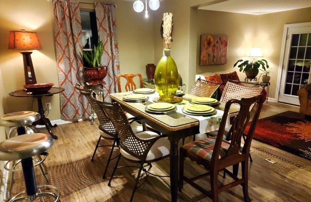 Beautiful spacious and cozy townhome.your home away from home! Close to NCSU!