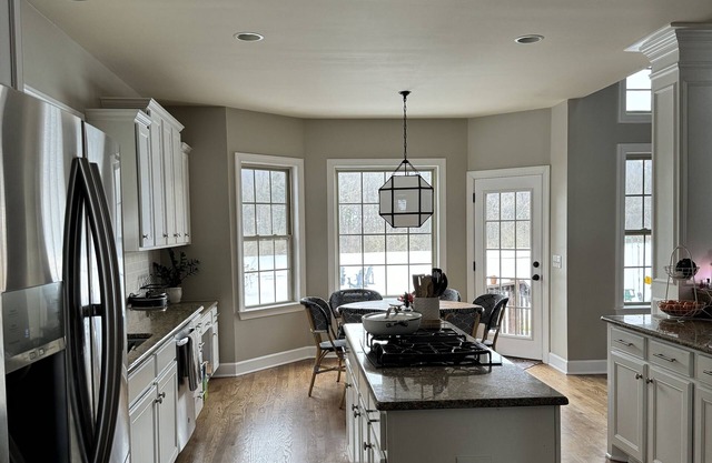 Beautiful & spacious home in charming Franklin, Tennessee.