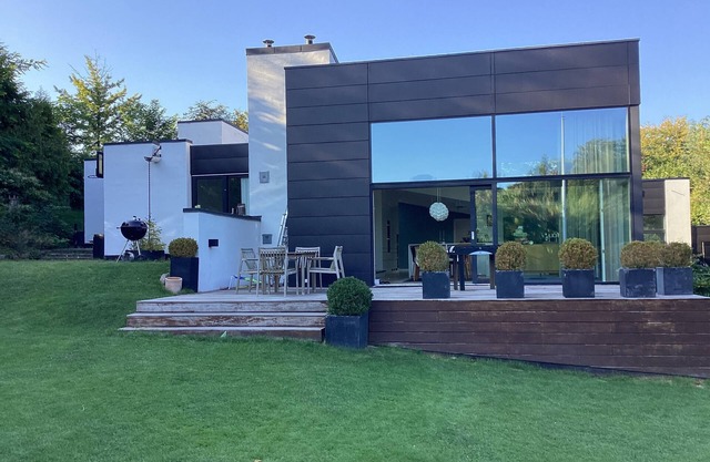 Beautiful, spacious house. Close to lakes, beaches, & Copenhagen. Great for kids