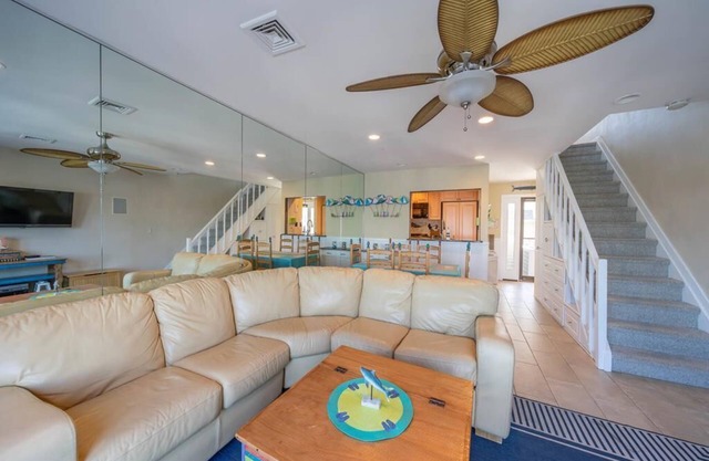 BEAUTIFUL STONE HARBOR BAYFRONT 3BED/2 BATH POOL & BAY SLIP
