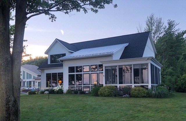 Beautiful Vacation Home on Gun Lake