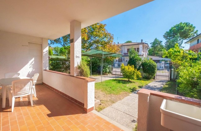 Beautiful villa, few steps from the sea, parking space and barcue