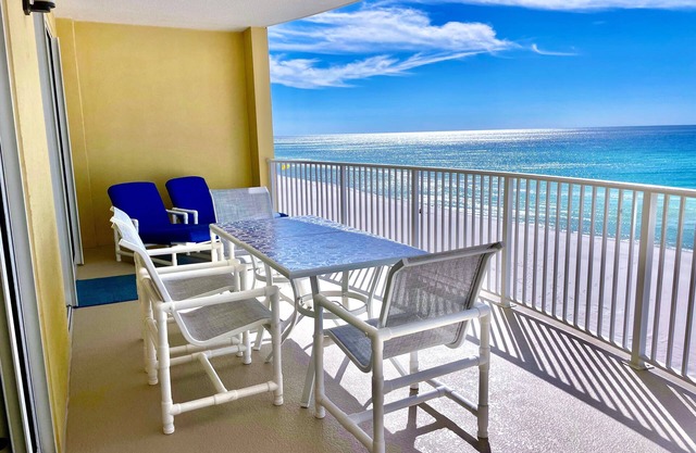 Beautiful Views From Large 6th Floor Balcony at Emerald Isle Resort
