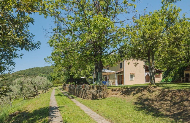Beautiful villa for 5 people with WIFI, TV, patio, panoramic view and parking