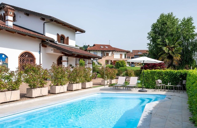 Beautiful villa for 6 guests with WIFI, private pool, TV, terrace and parking