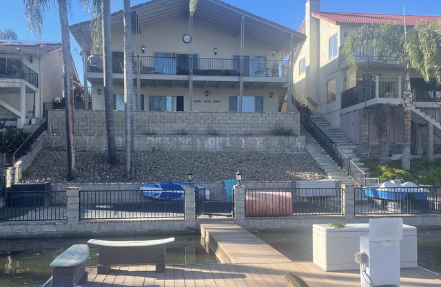Beautiful waterfront home with dock in Canyon Lake, CA