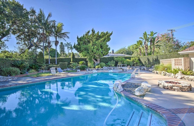 Beautiful Whittier Home w/Pool & Gas Grill!