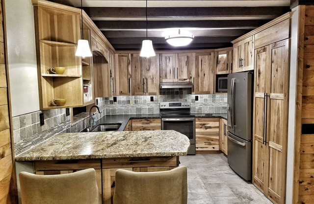 Beautiful Year Round Adirondack Home with Privacy, Hot Tub and Stunning Views