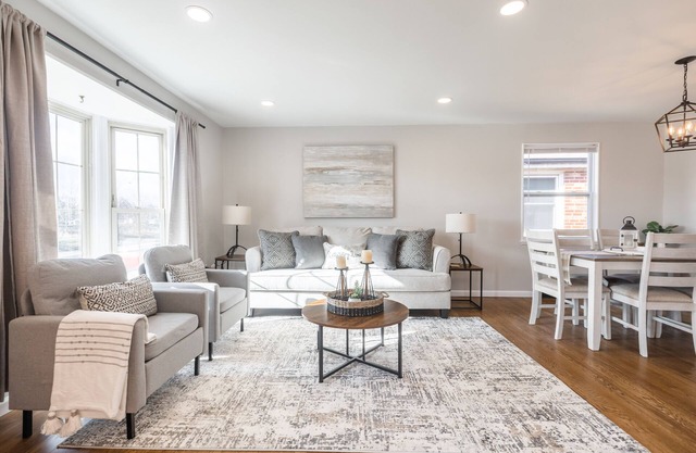 Beautifull *4BDR/2Bath *Home Close to Parks and Downtown!