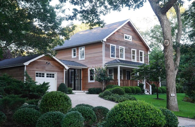 Beautifully Decorated & Luxurious Hamptons Home