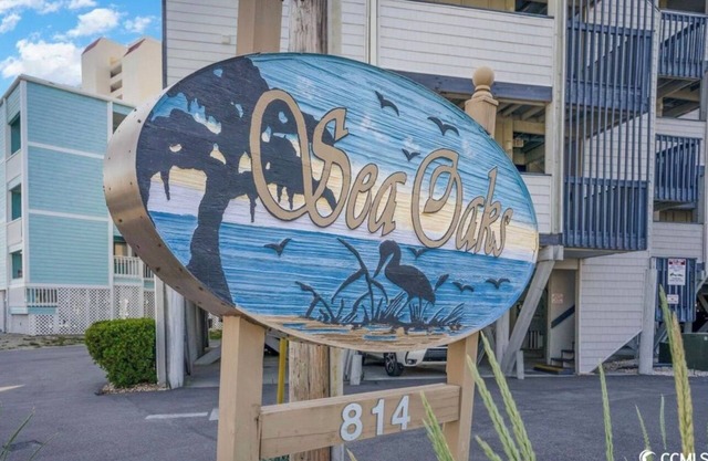 Beautifully relaxing condo on the ocean. Feet from the beach! Sea Oaks 108
