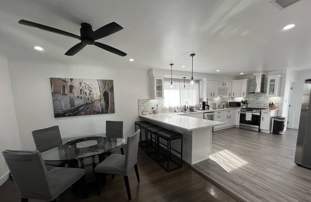 Beautifully Renovated Modern/Chic Home in Montebello