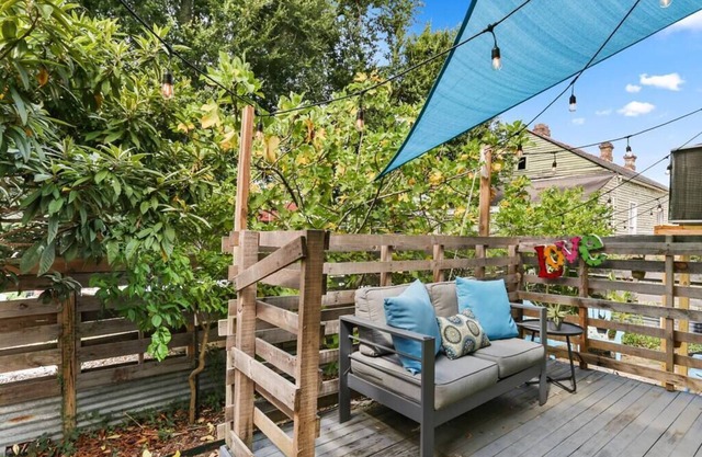 Beautifully Restored Home, steps to FQ & Bourbon!!