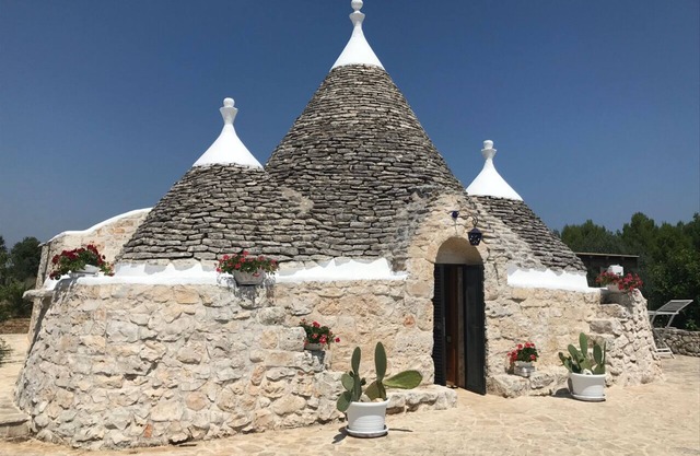 Beautifully restored late 18th Century Trullo, close to Cisternino and Ostuni