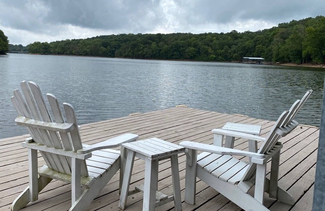 Beaver Lake Paradise with Bunkhouse