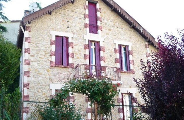 BED AND BREAKFAST LES ROSES MULTICOLORES DU 47