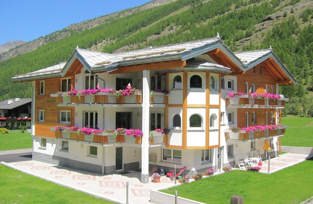 Bedroom Retreat in Saas Valley