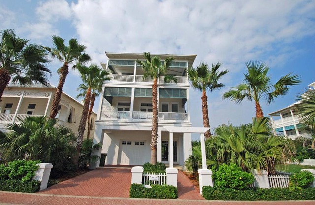 Bella Casa Home