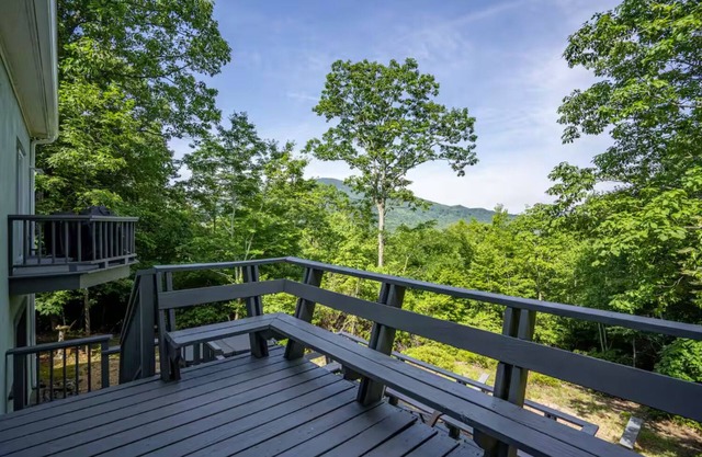 Bella Luna, Mountain View, Sauna, Hot Tub, 7 miles to Helen