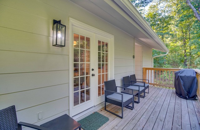 Bella Vista Vacation Rental Near Lake Access!