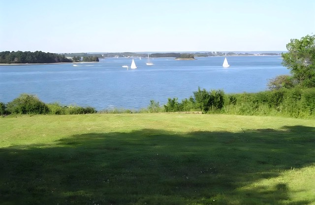 Belle Familiale Holiday Home with Sea View, Private Terrace and Wi-Fi