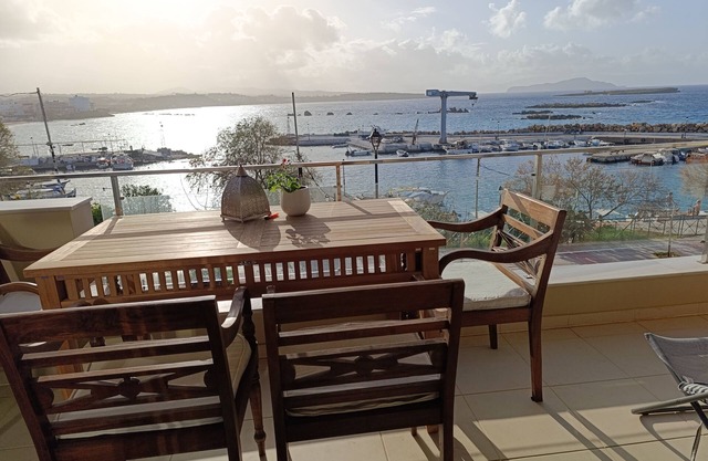 "Belle Vue" dream apartment by the sea