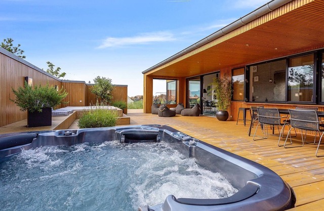 "Bena" - 800m from the sea by Interhome