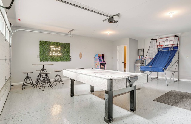 Benton Harbor Home w/Fire Pit - 2 Mi to Beach!
