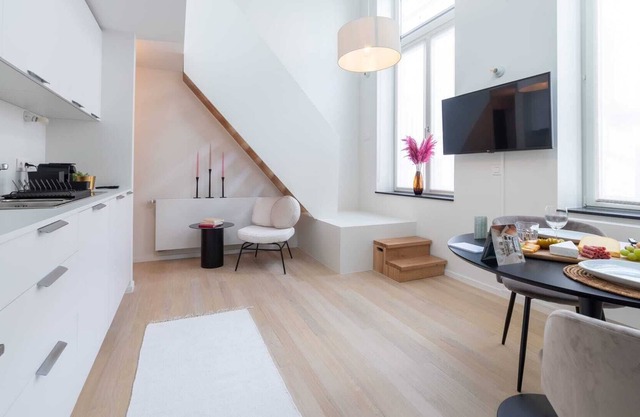 Beriot I - One Bedroom Apartment, Sleeps 2