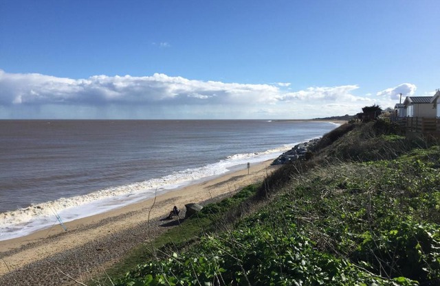 Beside the Seaside, Pakefield Holiday Park, Arbor Lane, Pakefield, Lowestoft NR33 7BE