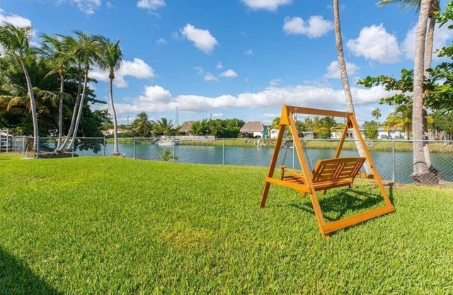 Best Cutler Bay Home On The Water W/ Games&Kayaks!