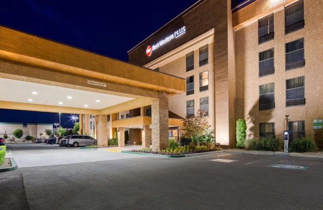 Best Western Plus Fresno Airport Hotel